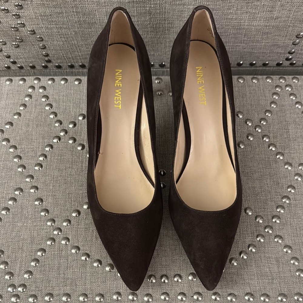Nine West Margot Women's Kitten Heels Suede Brown Pumps - Picture 9 of 9